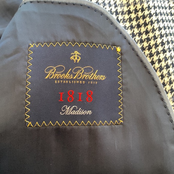 Brooks Brothers 1818 Houndstooth Blazer - Picture 4 of 4